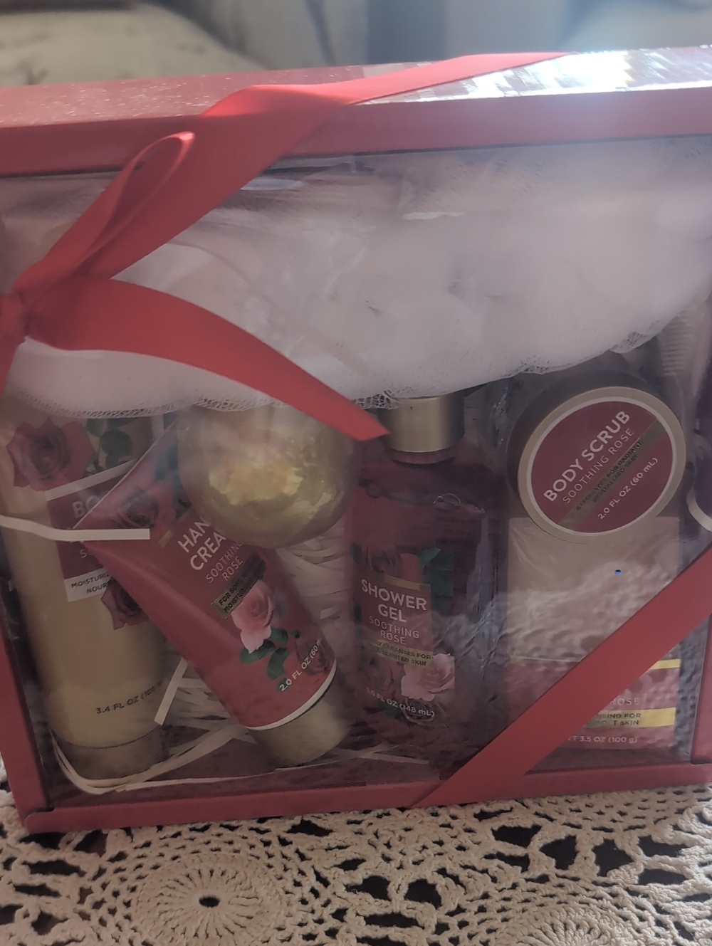 Rose Scented Body Wash & Bath Gift Set - Pink